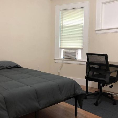 Spacious And Private Apartment With 3 Bedrooms And 1 Bathroom Near Newark International Airport Ewr And New York City Exterior photo